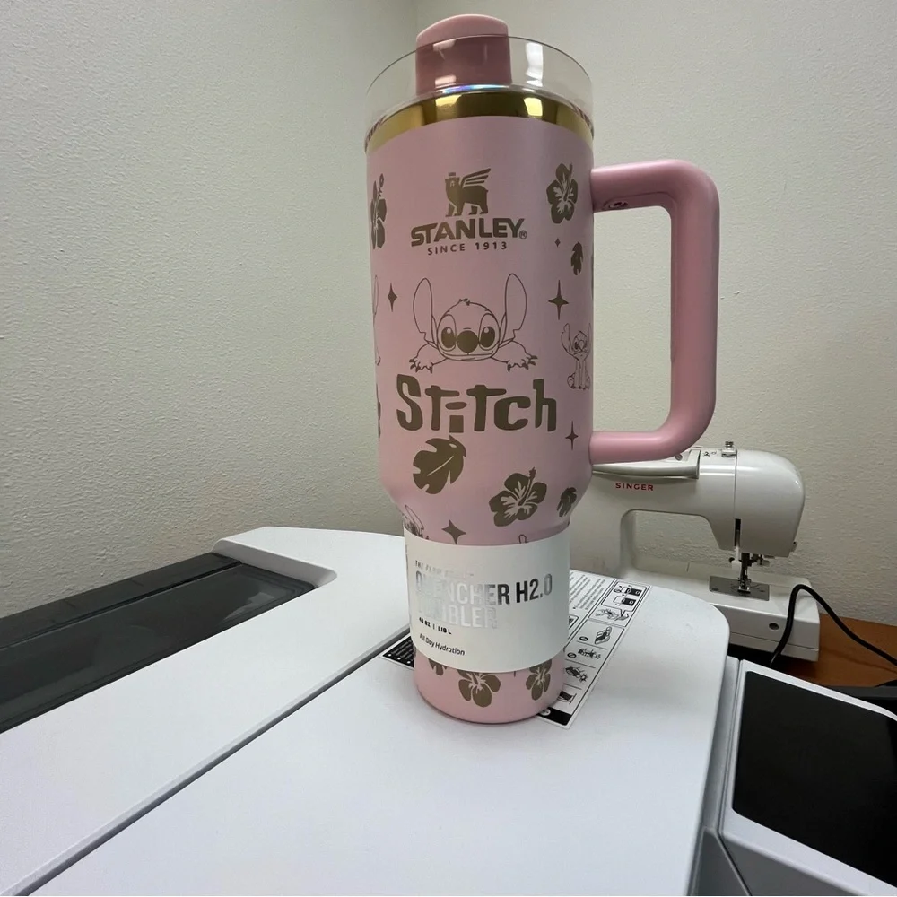 Stanley Pink Stitch Floral Travel Tumbler with Gold Accents - Picture 4 of 8